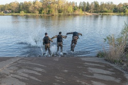 Army Reserve Best Medic Competitors go for a swim [Image 5 of 6]