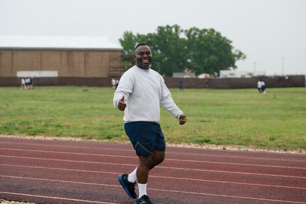 459 ARW Airmen participate in unit run