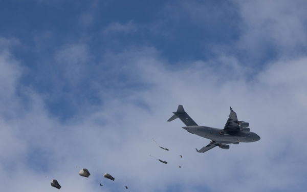 Paratroopers drop into Norway for Swift Response 25