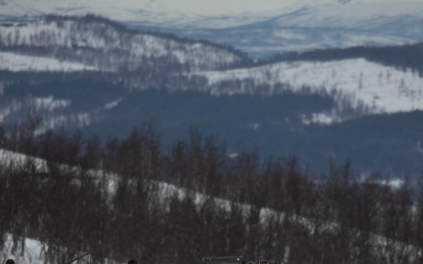 Paratroopers drop into Norway for Swift Response 25
