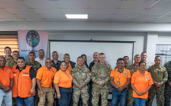 Missouri Guard, Panama Share Knowledge in Bilateral Training