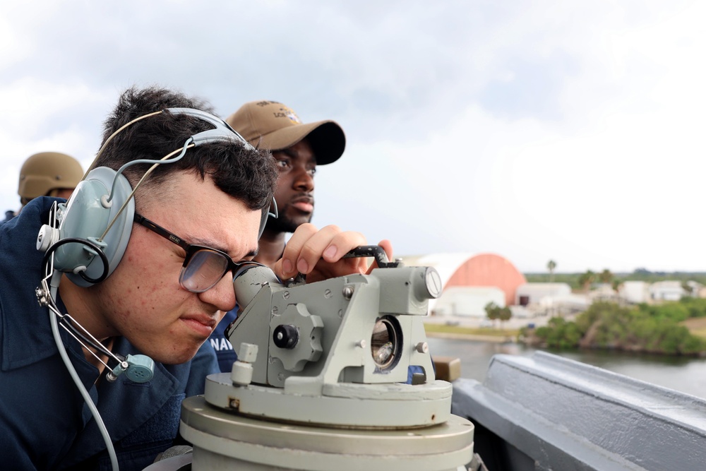 USS Gravely Conducts Southern Border Operations