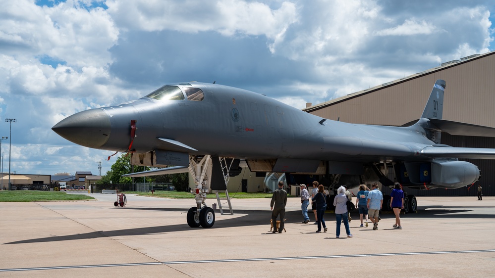 Lt. Col. William E. Dyess relatives tour base
