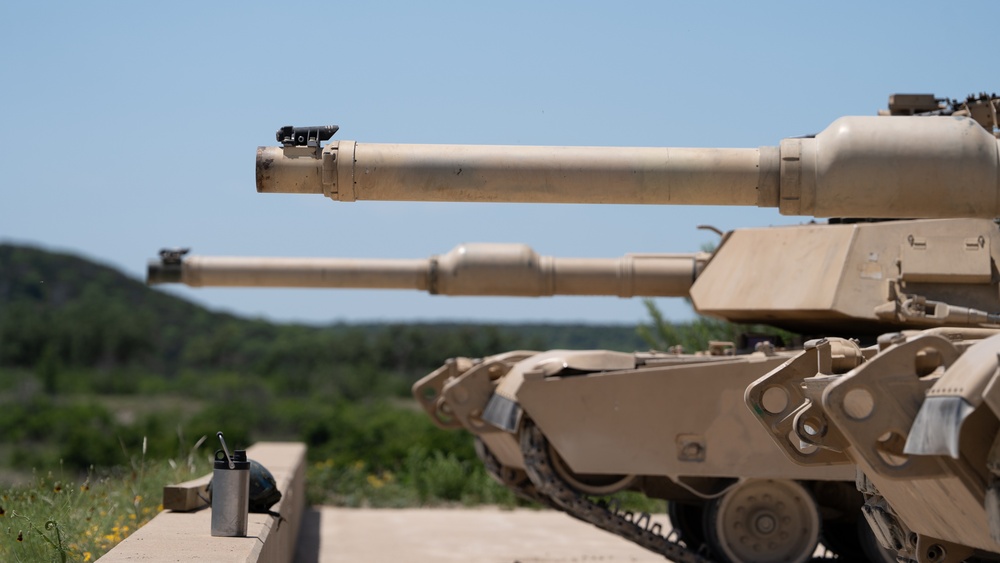 Lt. Gen. Kevin D. Admiral visits 1-9CAV Live-Fire Exercise