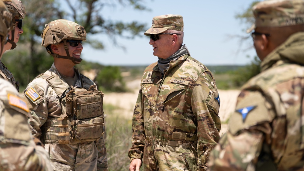 Lt. Gen. Kevin D. Admiral visits 1-9CAV Live-Fire Exercise