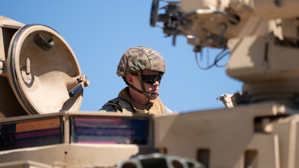 Lt. Gen. Kevin D. Admiral visits 1-9CAV Live-Fire Exercise