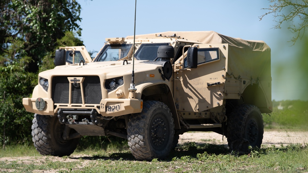 Lt. Gen. Kevin D. Admiral visits 1-9CAV Live-Fire Exercise