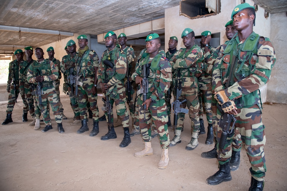 Partners: COFUMACO and Royal Netherlands Forces Conduct Bilateral Training
