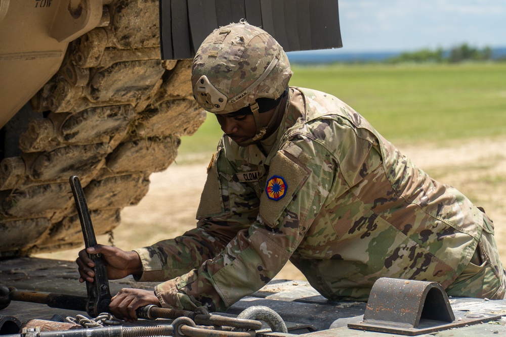 13th Armored Corps Sustainment Command Soldiers Support the Pfluger Student Leadership Conference