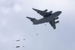 Paratroopers from 82nd ABN DIV conduct integrated Joint Forcible Entry training during DEFENDER 25 [Image 4 of 9]