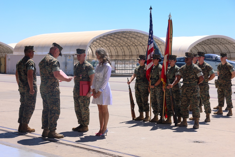 VMFT-401 change of command ceremony