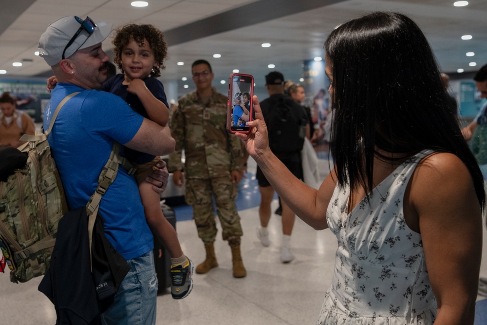 141st ACS deployers arrival