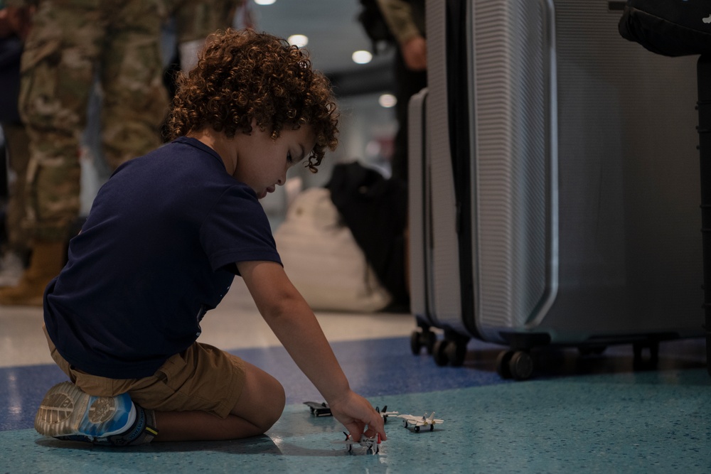 141st ACS deployers arrival