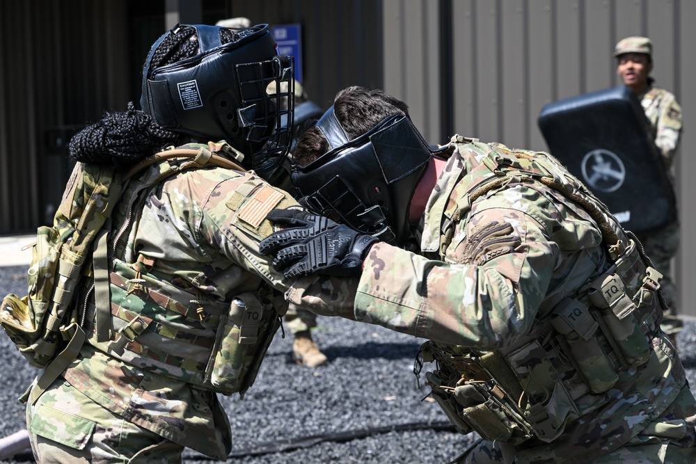 IDLC25: Combatives and TCCC