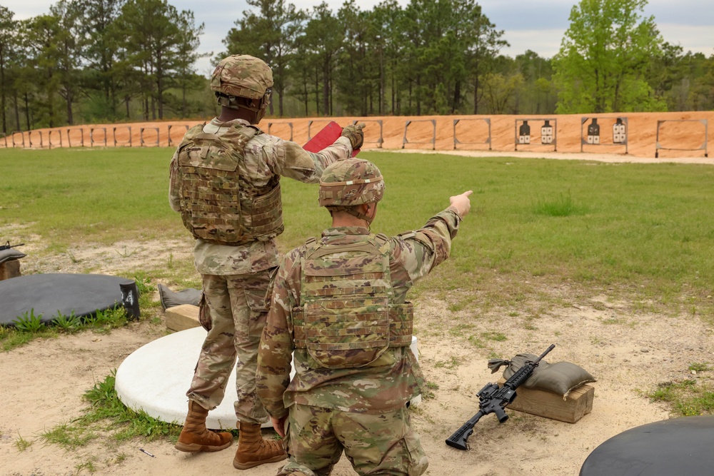 82nd DSTB Conducts M4A1 Zero Range