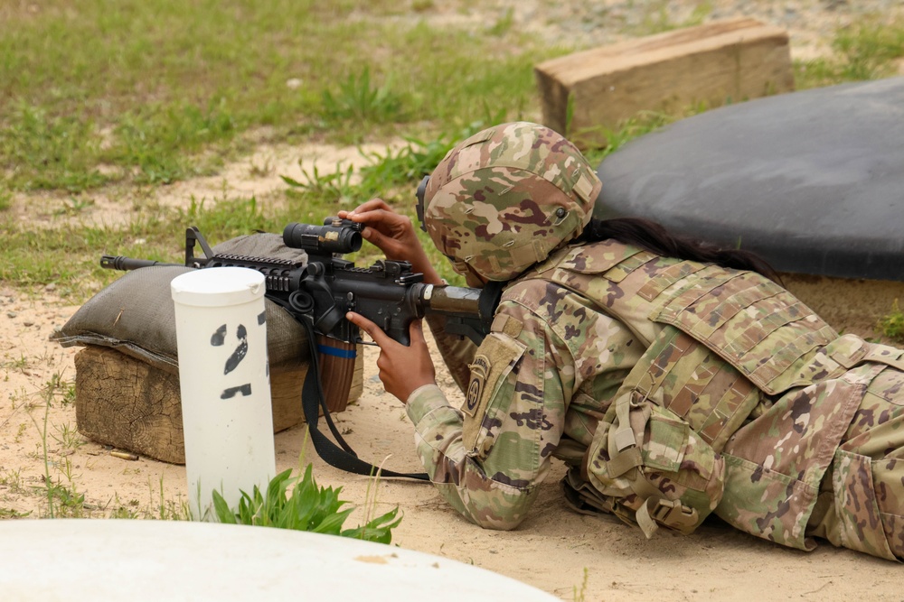 82nd DSTB Conducts M4A1 Zero Range