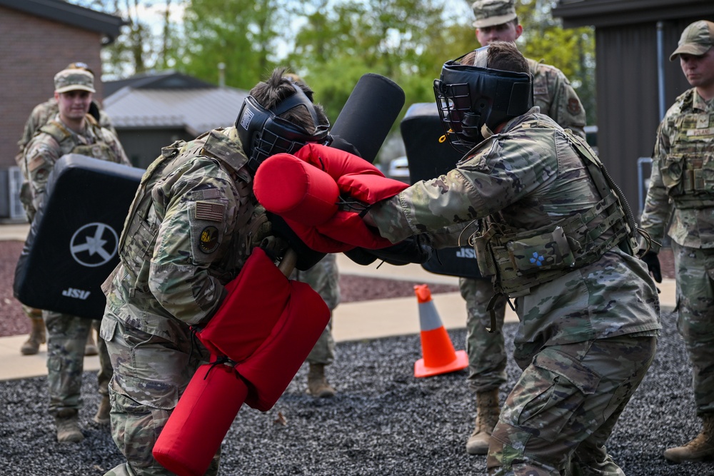 IDLC25: Combatives and TCCC