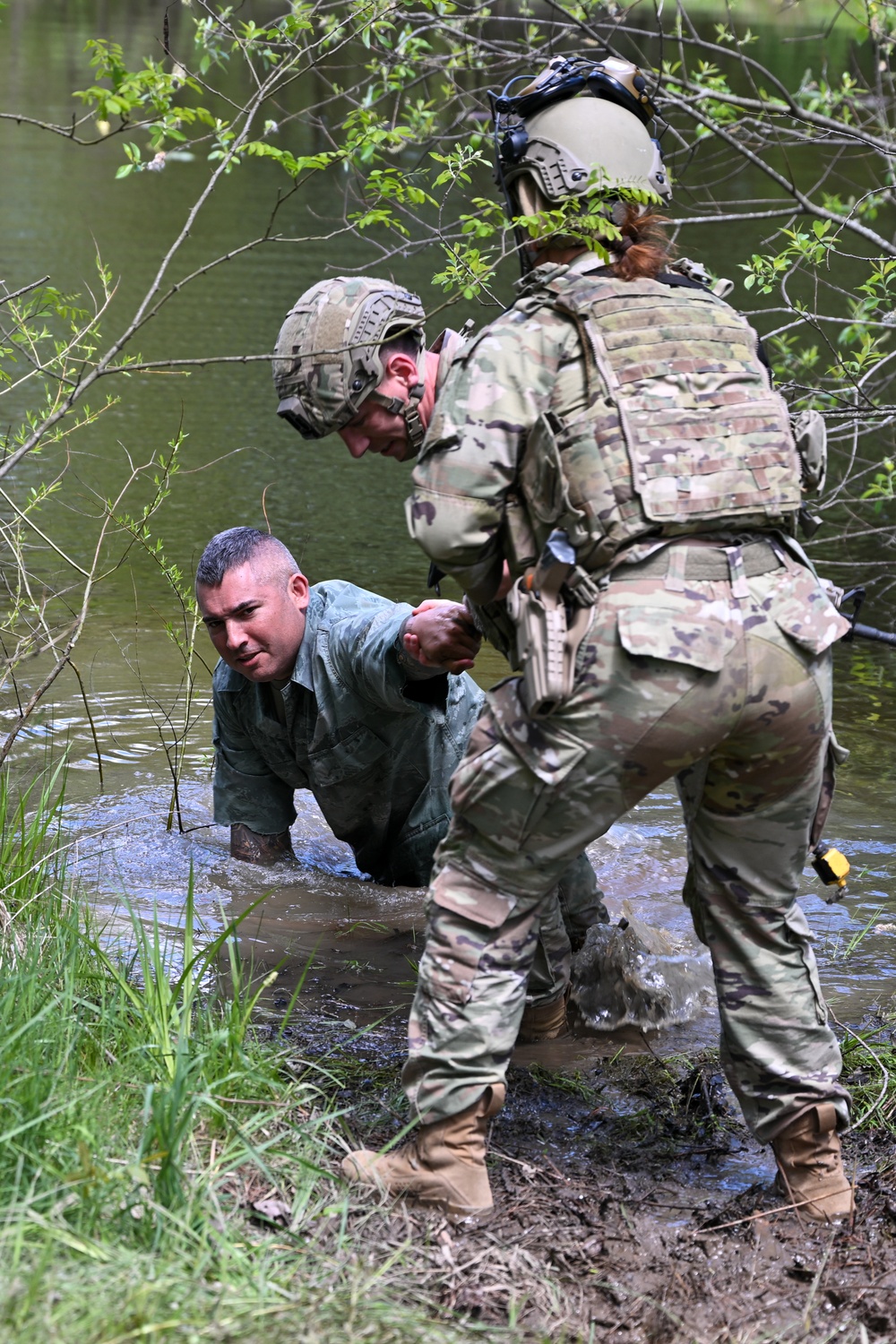 IDLC25: Combatives and TCCC