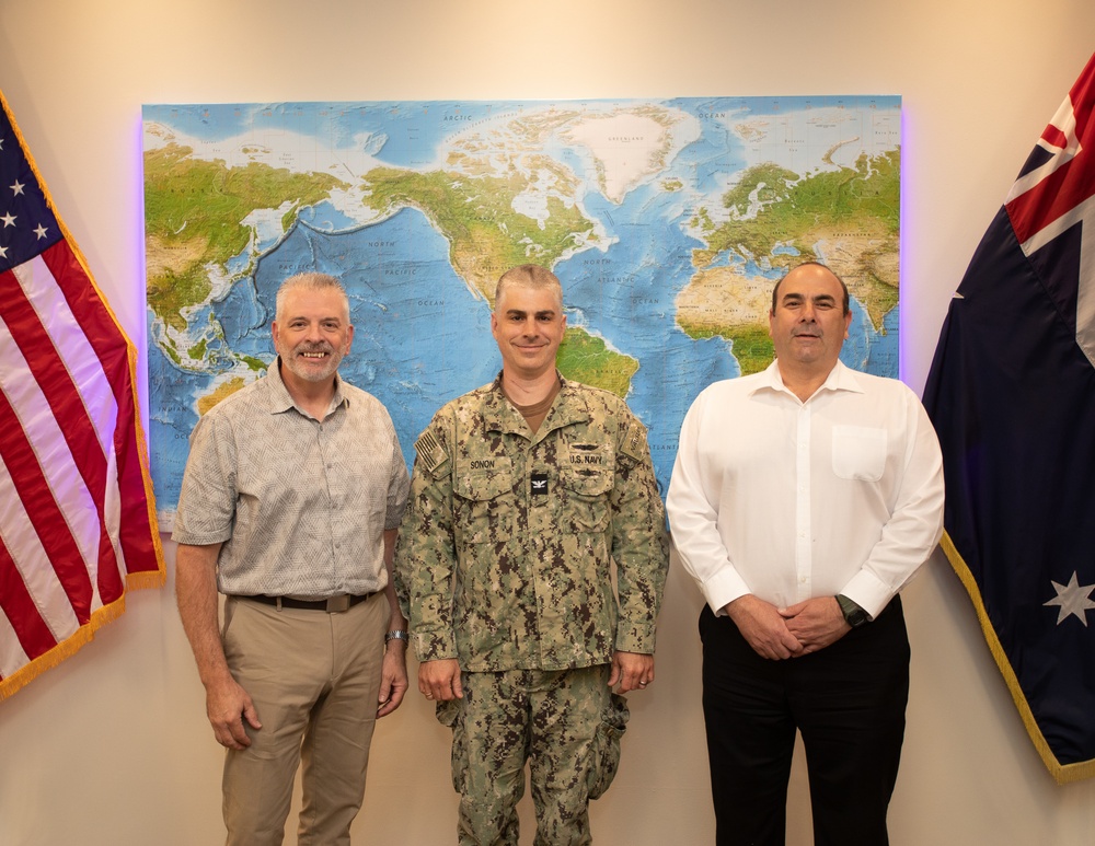 U.S., Australian Naval Leaders Discuss FMS Support