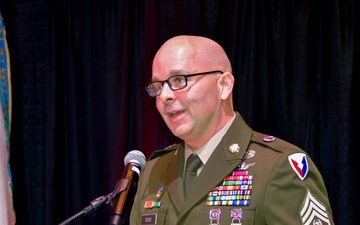 AMCOM leader encourages cadets to embrace change