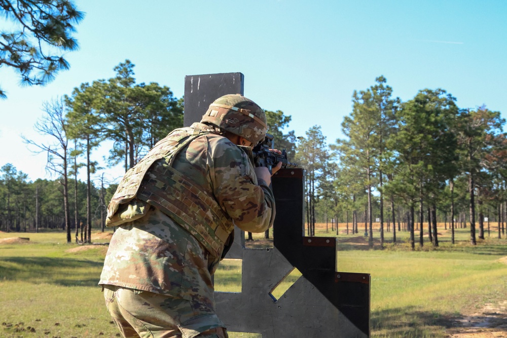 82nd DSTB Conducts M4A1 Qualification Range