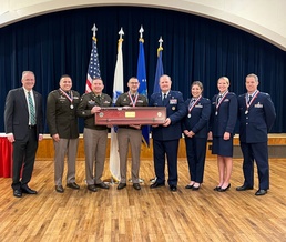 Faculty members honored during SAUSHEC awards dinner