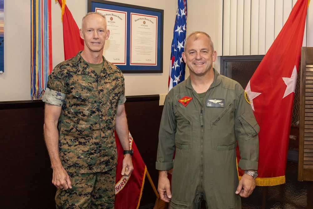 MARFORPAC commander visits 3rd MAW