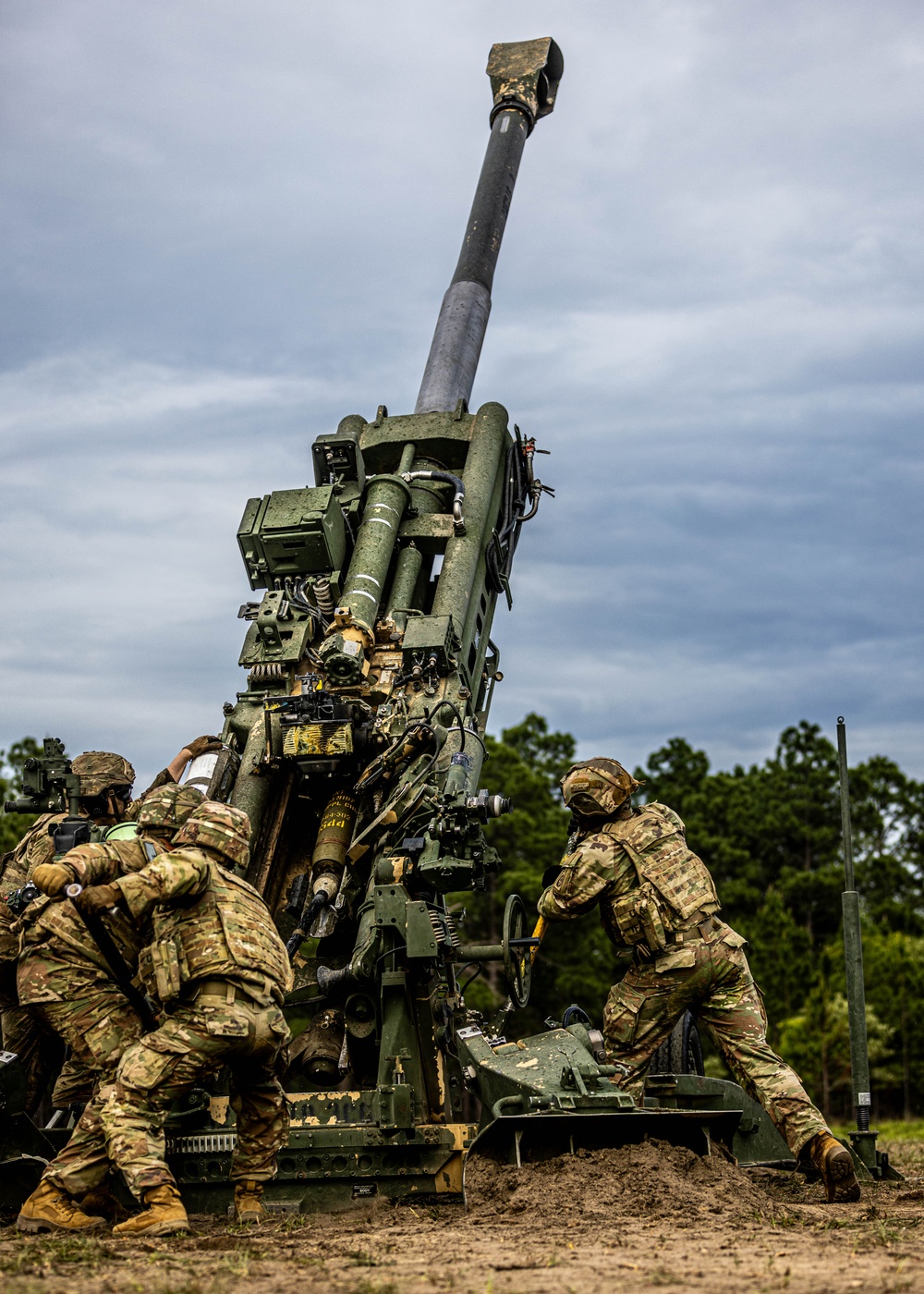 3-319 Gun Devils conduct Operation Copper Drop with Marines assigned to HMH-464