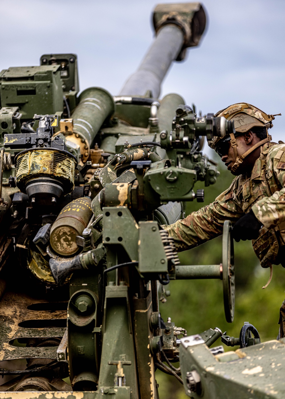 3-319 Gun Devils conduct Operation Copper Drop with Marines assigned to HMH-464