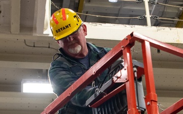 USS Ronald Reagan (CVN 76) Sailors, Puget Sound Naval Shipyard (PSNS) workers, and contractors conduct routine operations and ship maintenance
