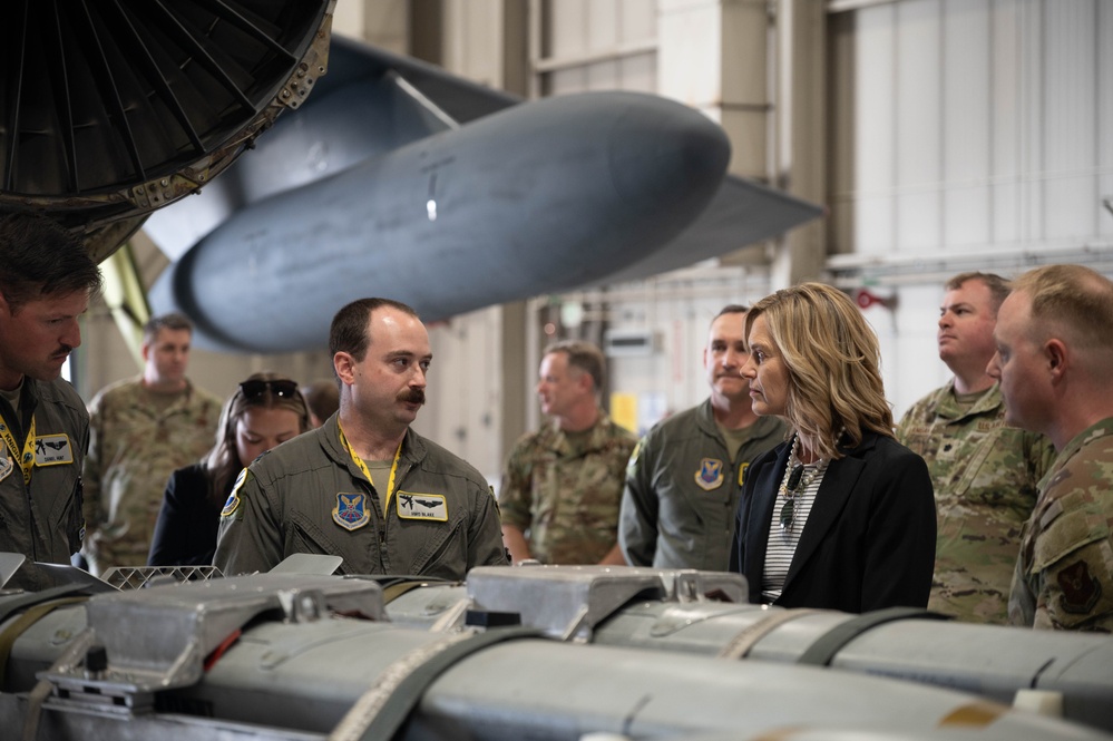 From the hill to the hangar: Representative Fedorchak visits Minot AFB