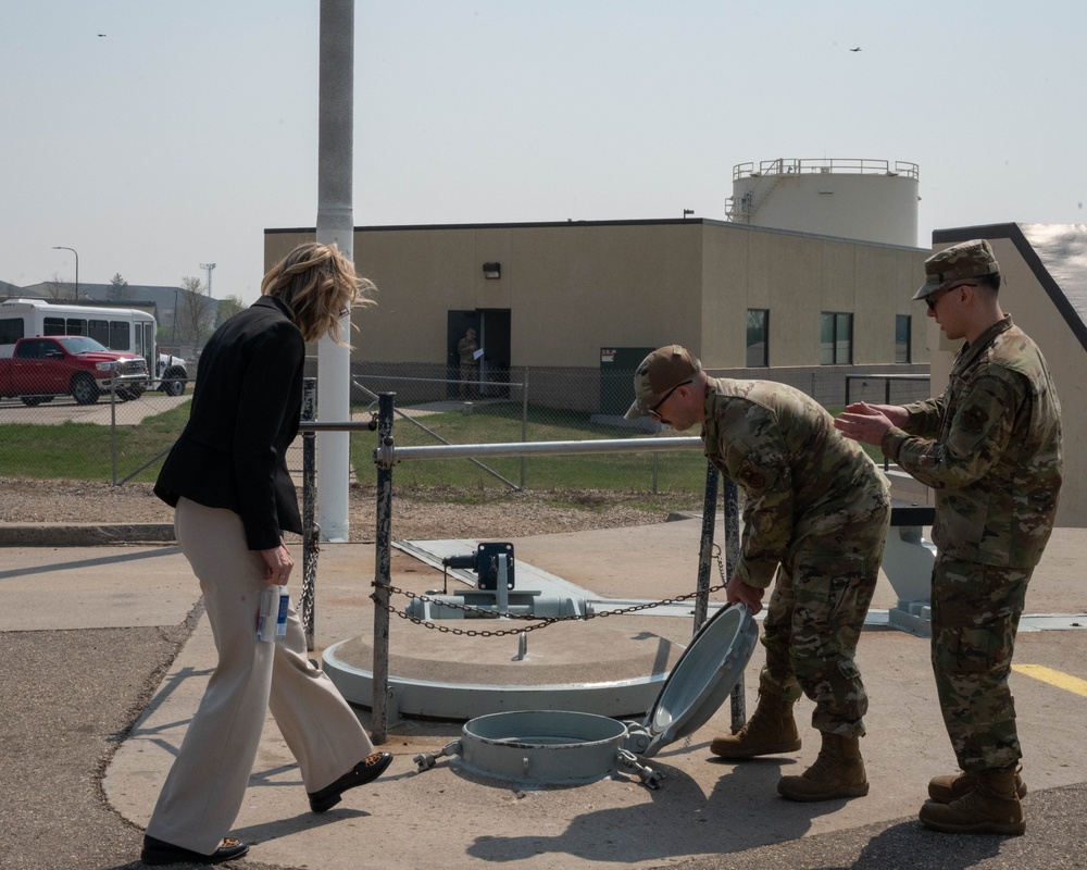 From the hill to the hangar: Representative Fedorchak visits Minot AFB