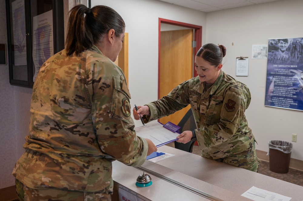 28th Medical Group integrates with 319th Medical Group, delivers medical care to B-1 beddown team