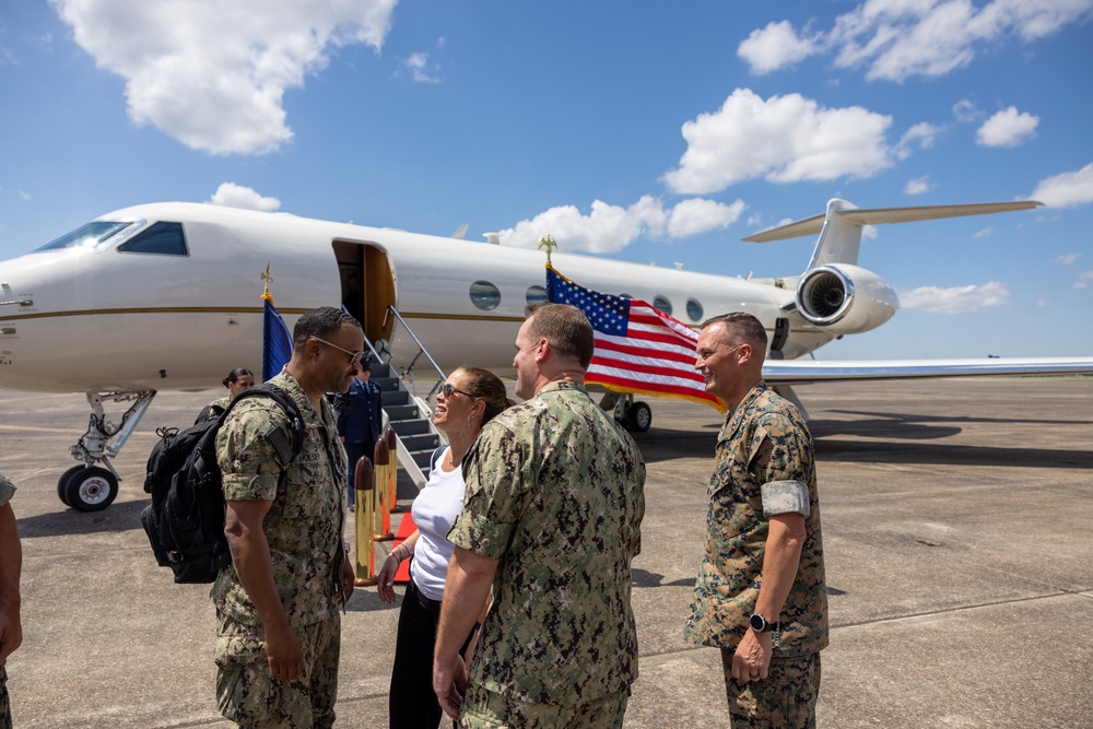 Holsey Visits MARFORSOUTH