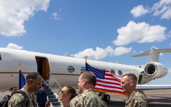 USSOUTHCOM Commander visits MARFORSOUTH