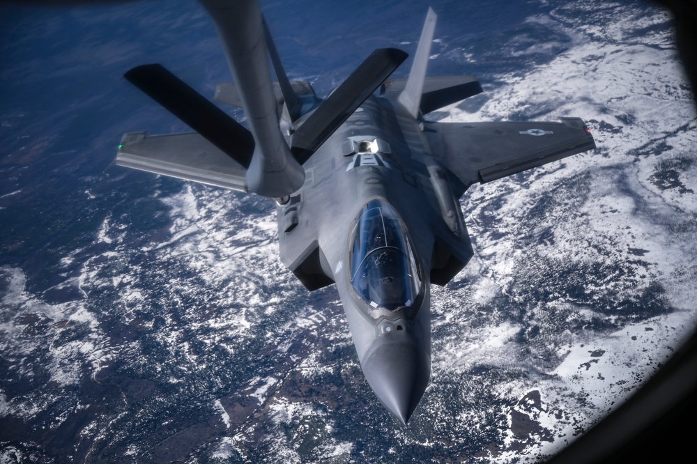 Fairchild AFB KC-135 Stratotanker refuels F-15s and F-35s