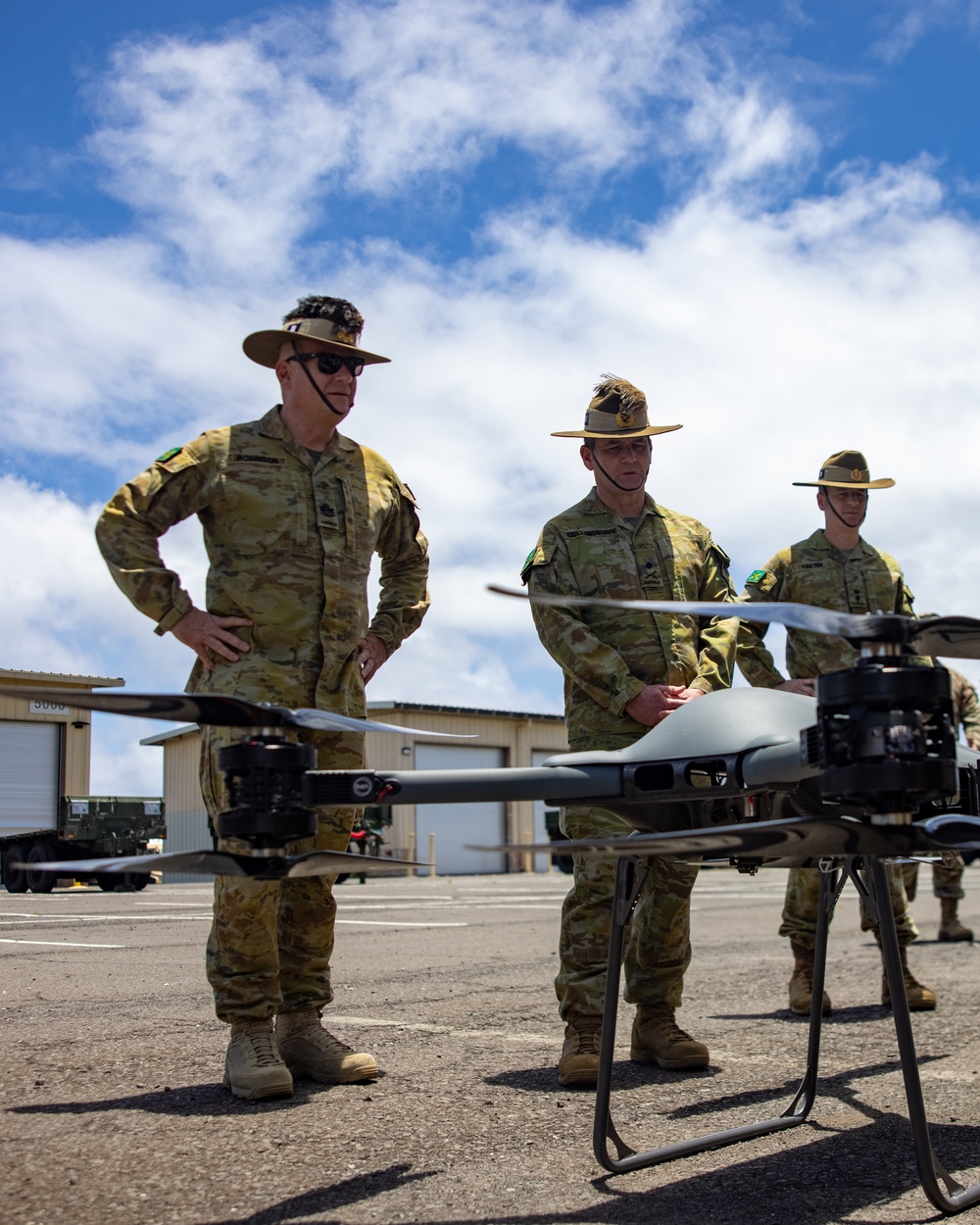 Australian Army Maj. Gen. Ash Collingburn visits Marine Corps Base Hawaii