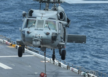 USS Iwo Jima and HSC-26 Conduct Vertical Replenishment Training