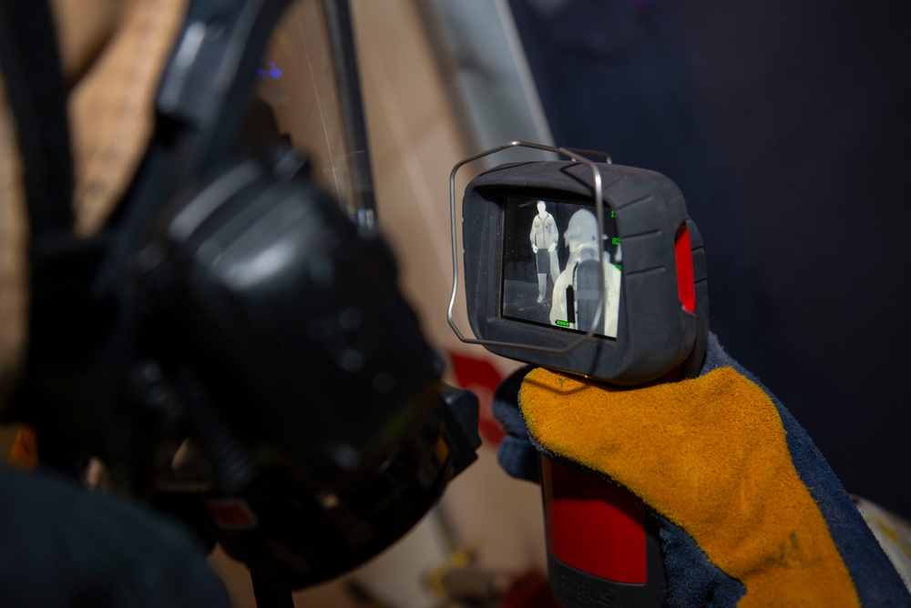 USS Blue Ridge Sailors conduct damage control training