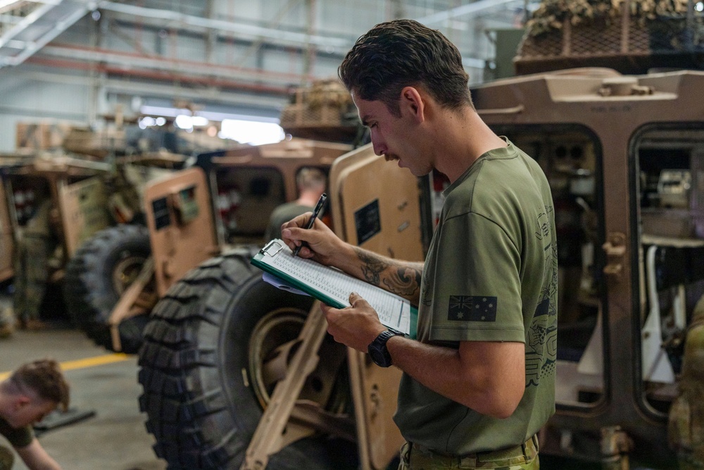 U.S. Marines, Australians begin Coral-Balmoral Cup