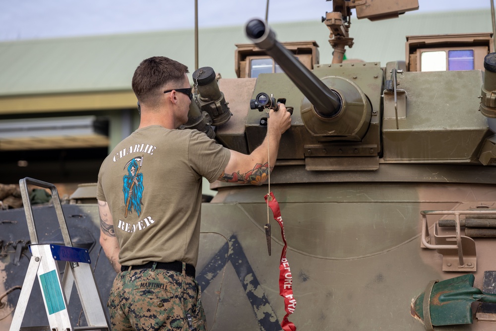 U.S. Marines, Australians zero weapons during Coral-Balmoral Cup