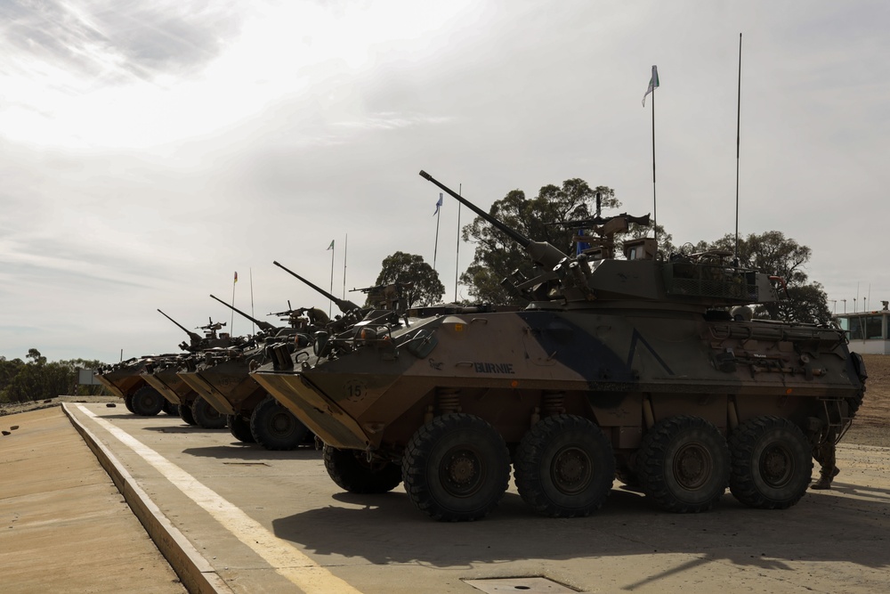U.S. Marines, Australians zero weapons during Coral-Balmoral Cup