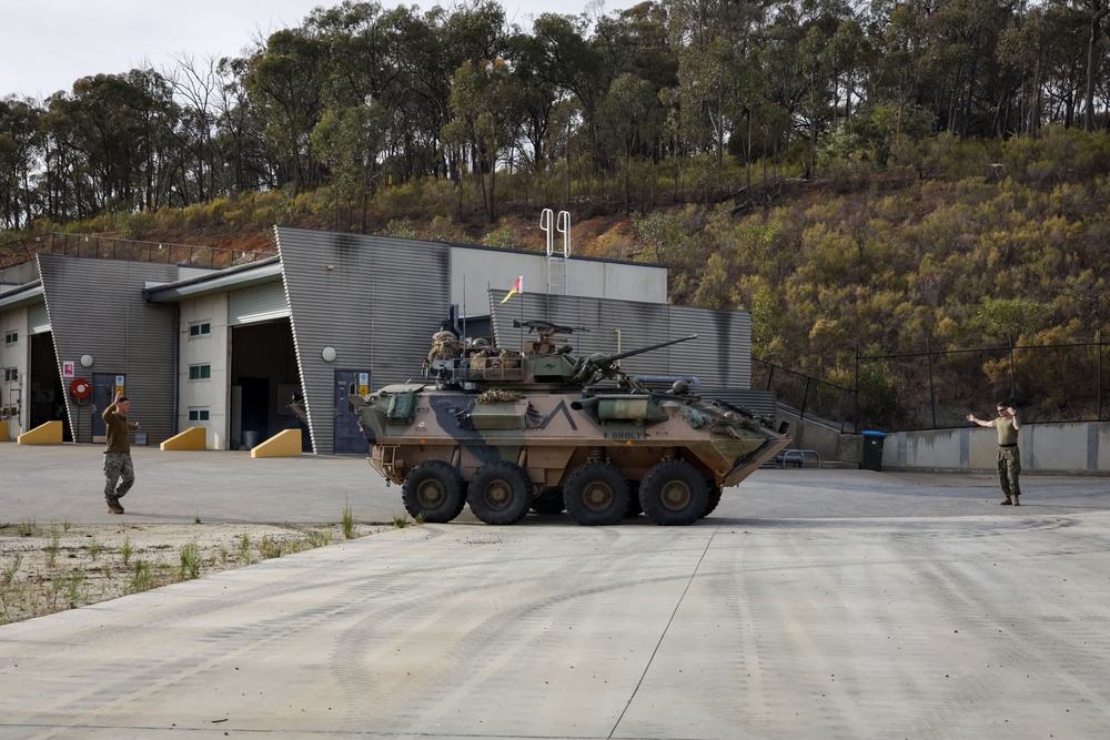 U.S. Marines, Australians zero weapons during Coral-Balmoral Cup