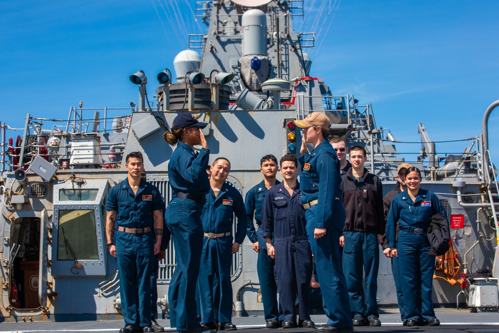 USS Benfold (DDG 65) holds a re-enlistment ceremony