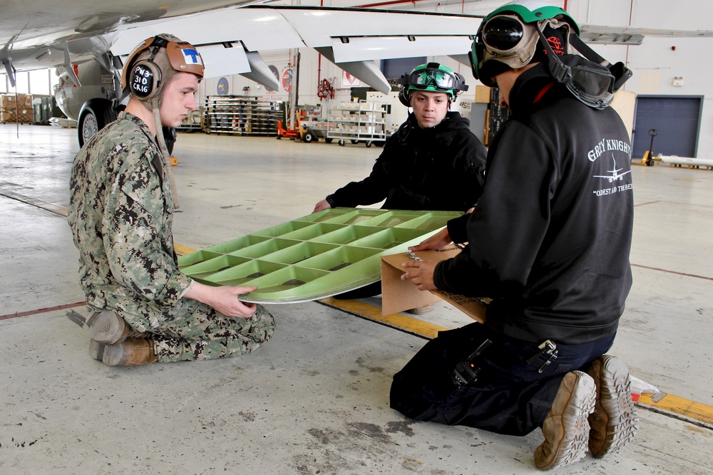P-8A Poseidon Aft Panel Maintenance