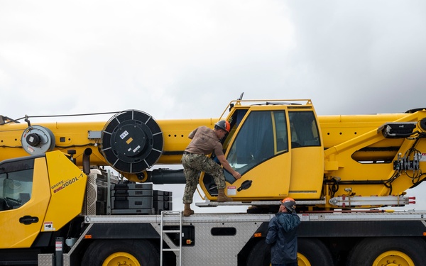 PWD Rota Seabees perform crane operations