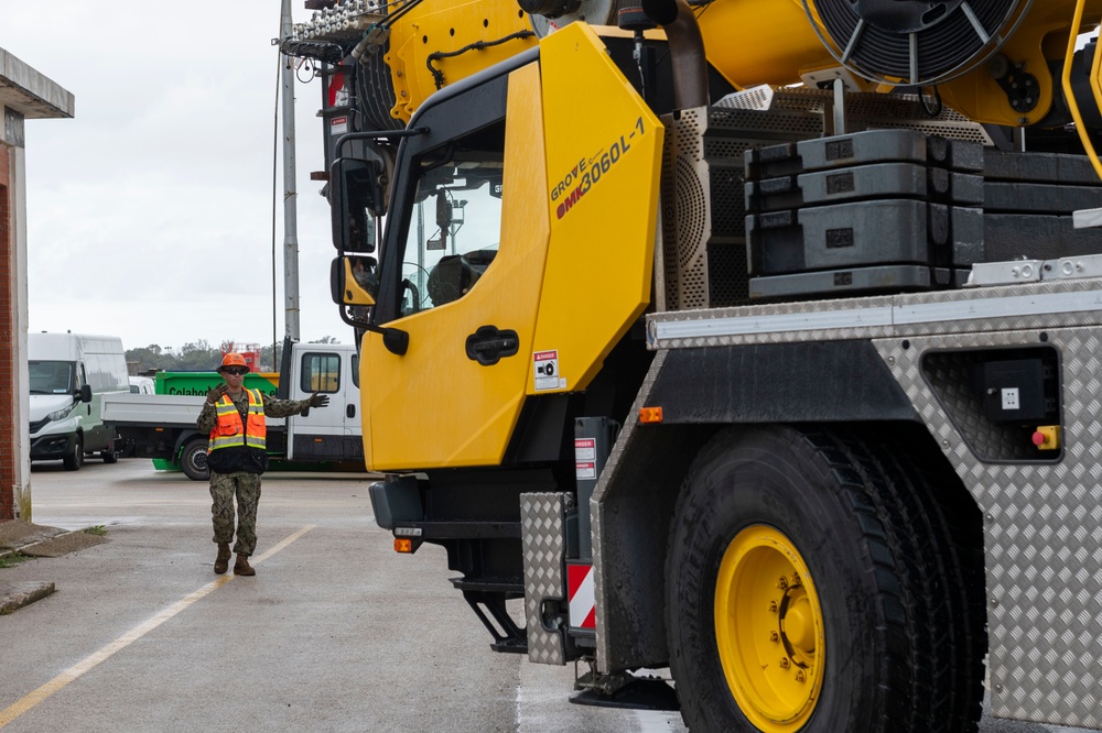 PWD Rota Seabees perform crane operations