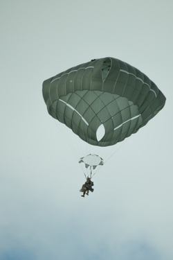 Panther Brigade Soldiers Drop in to Swift Response [Image 1 of 22]