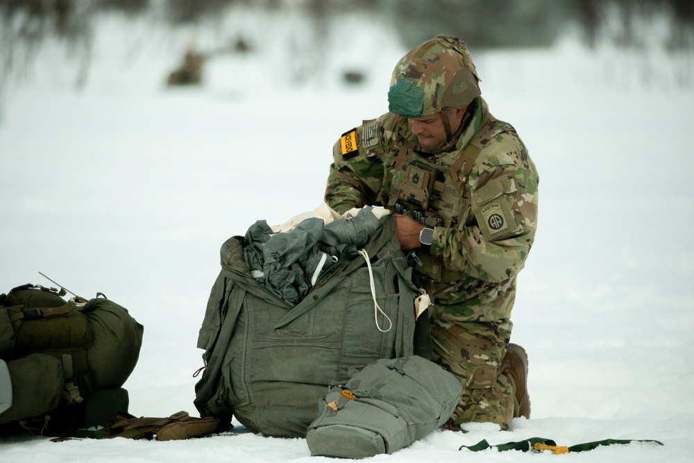 Panther Brigade Soldiers Drop in to Swift Response