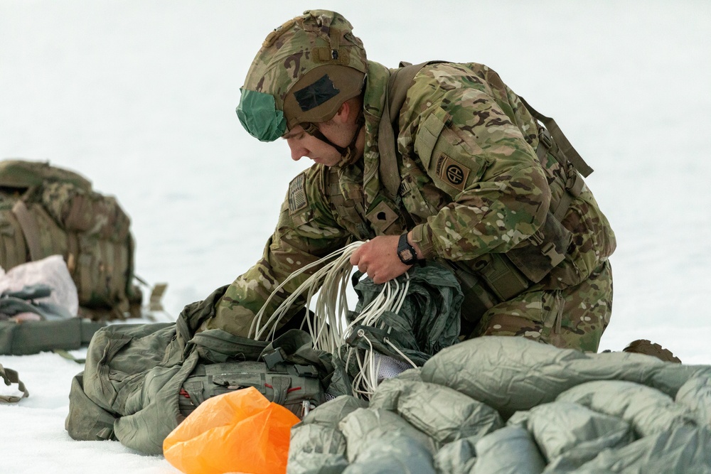 Panther Brigade Soldiers Drop in to Swift Response